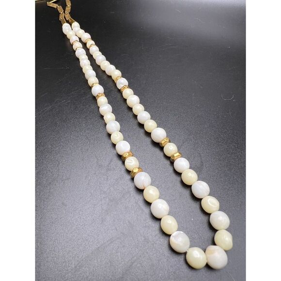 Source Unknown Jewelry - Cream Marble Swirl Necklace